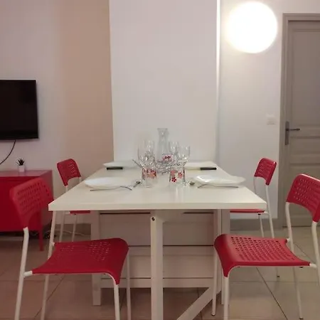 Apartman Domus Arena, Parking, Wifi, Arenes *